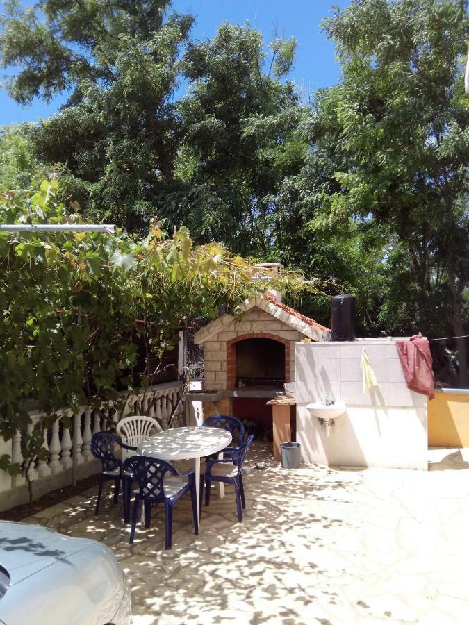 Apartment Marta Nin Bagian luar foto